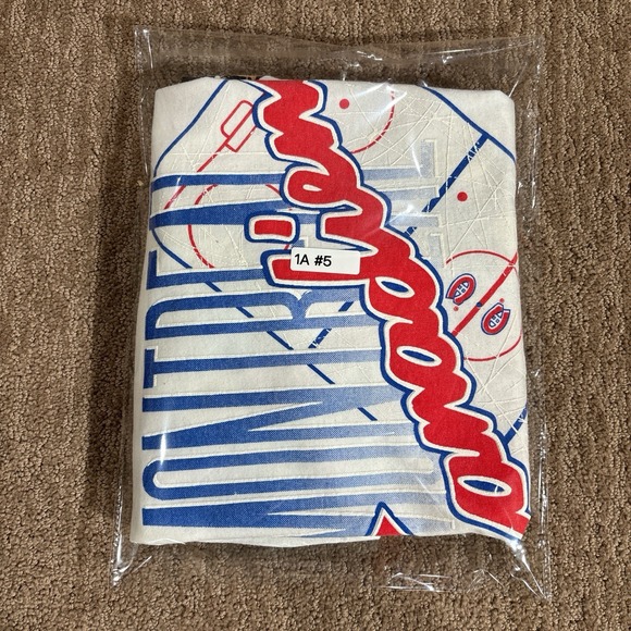 Vintage 1990 Montreal Canadians hockey AOP single stitch T-shirt Mens XL Measure - Picture 6 of 6
